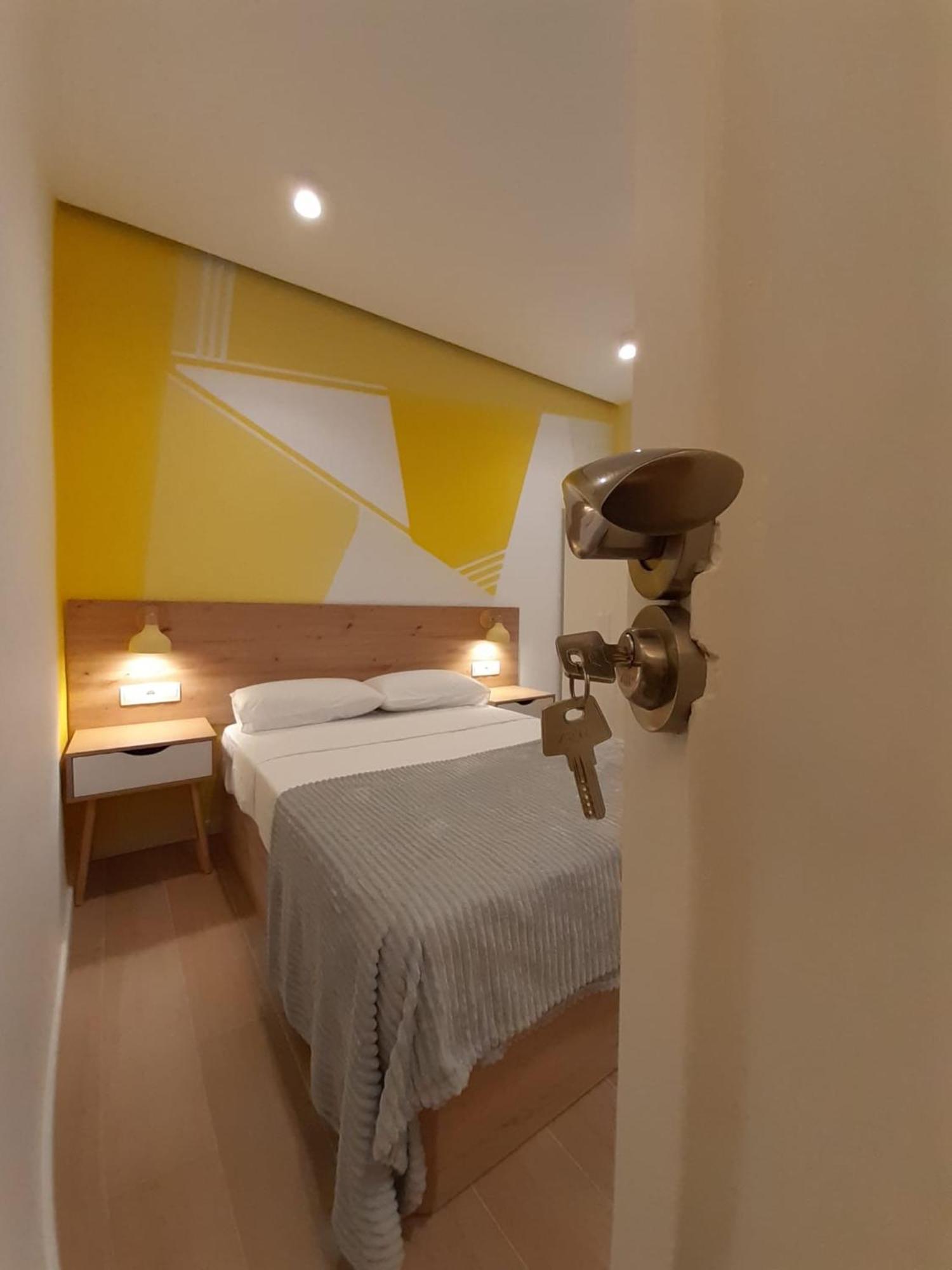 Good Energy Rooms Alicante Esterno foto