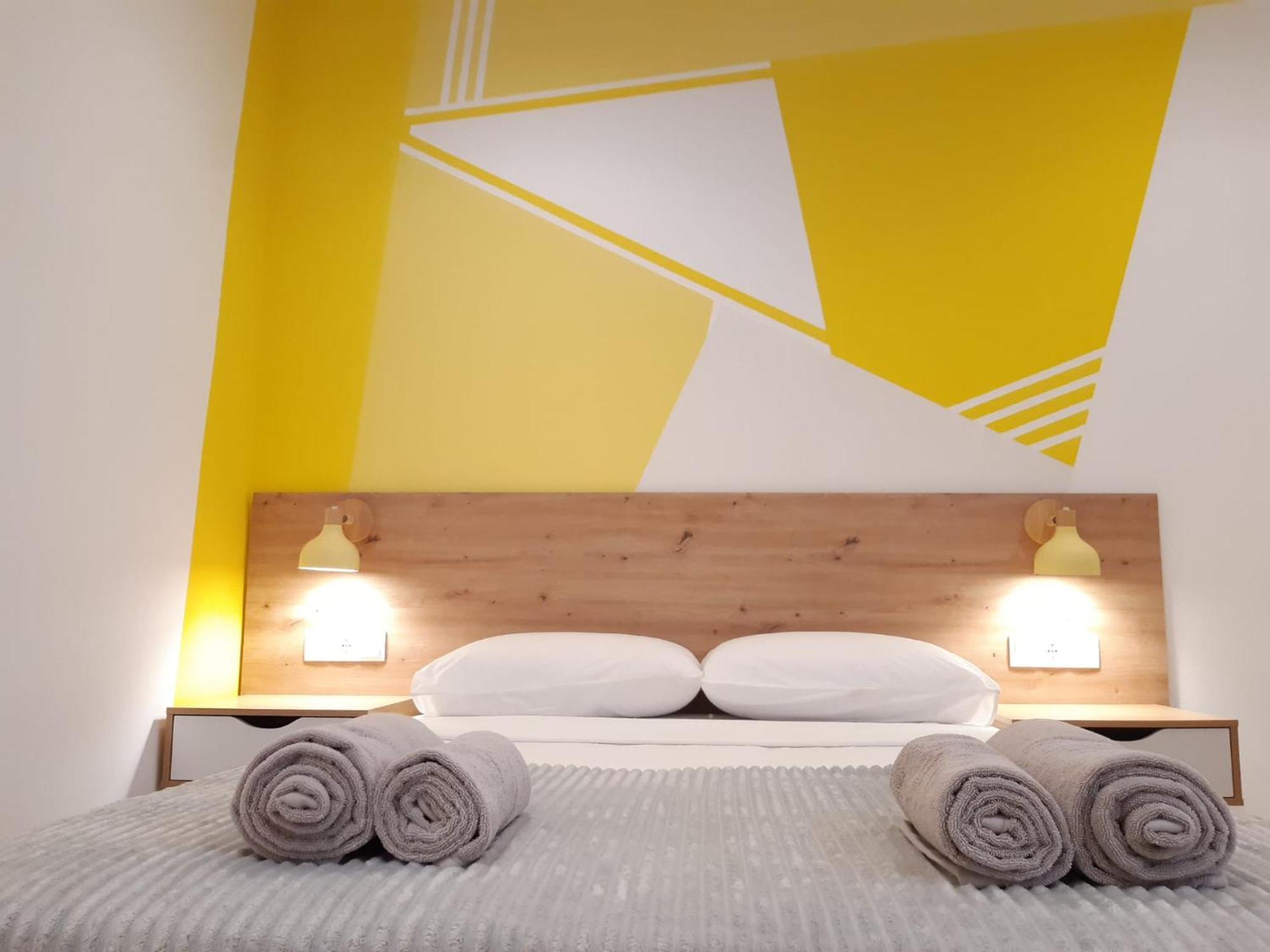 Good Energy Rooms Alicante Esterno foto